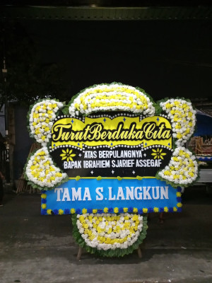 Papan Bunga Duka di Tambelan